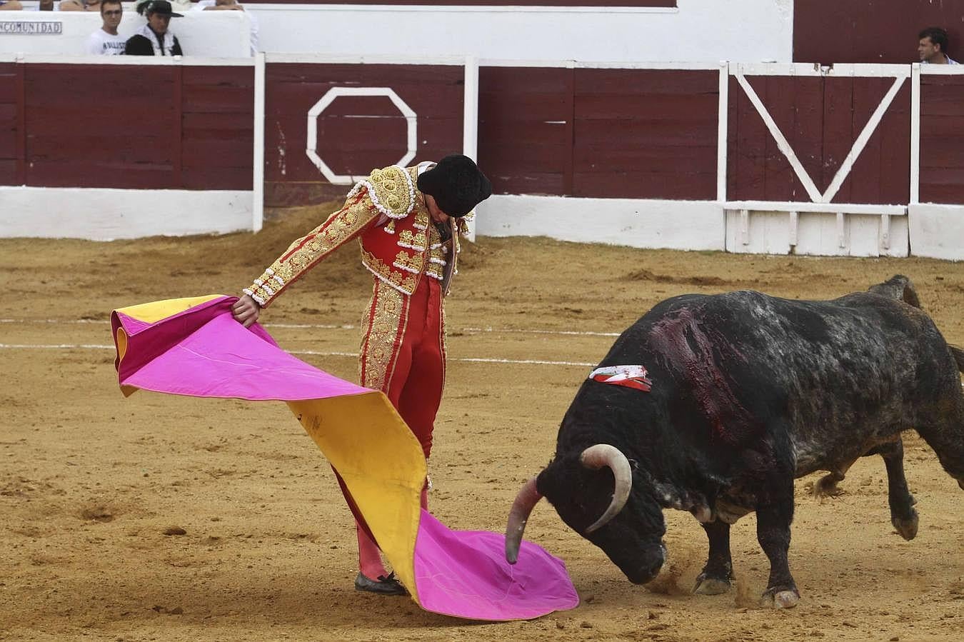 Las mejores imágenes de la corrida de Zafra: &#039;El Juli&#039;, Perera y Pepe Moral