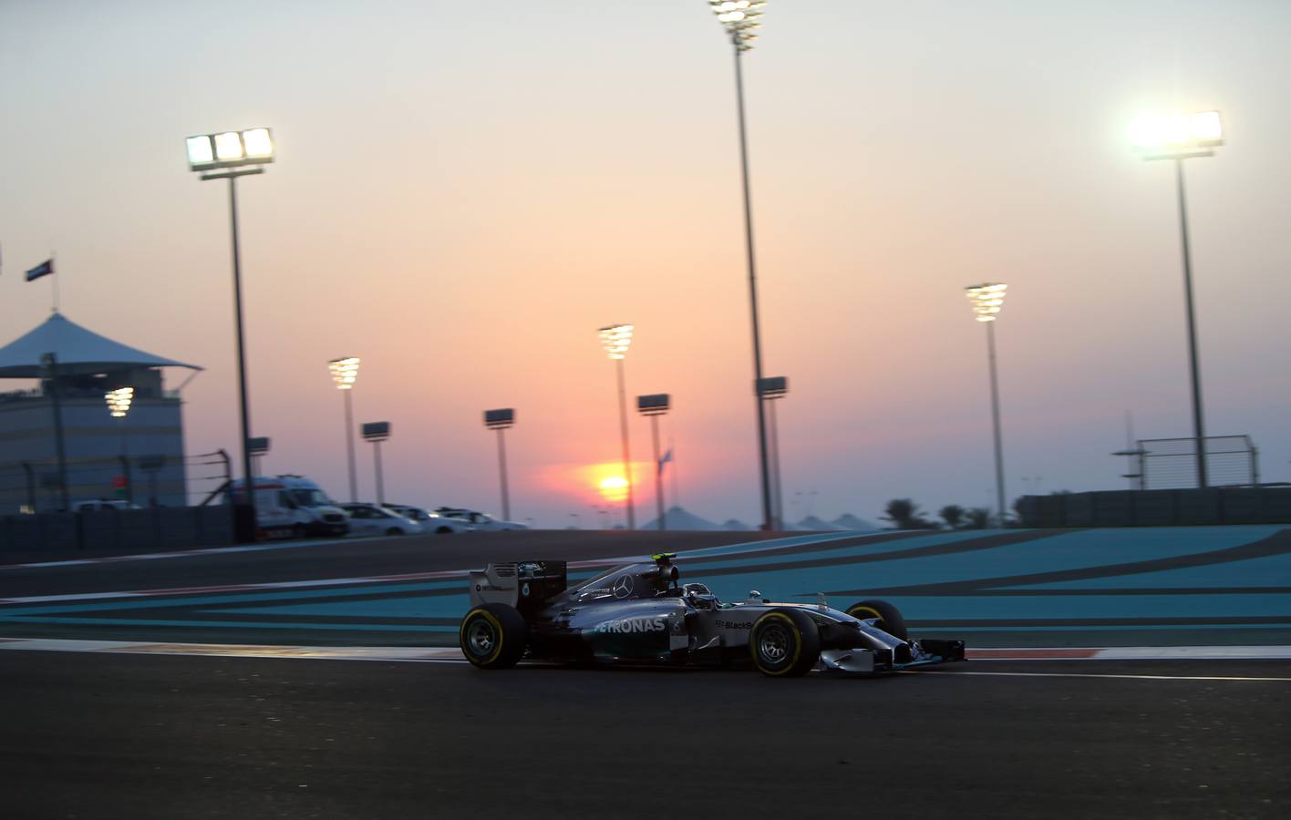 Hamilton, campeón del mundo de Fórmula 1 tras ganar el GP de Abu Dabi