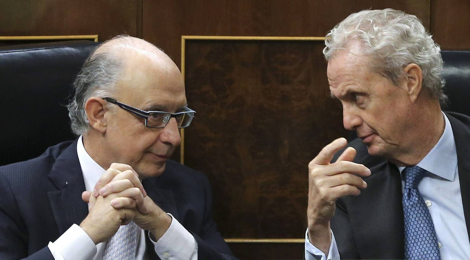 Montoro charla con Morenés.