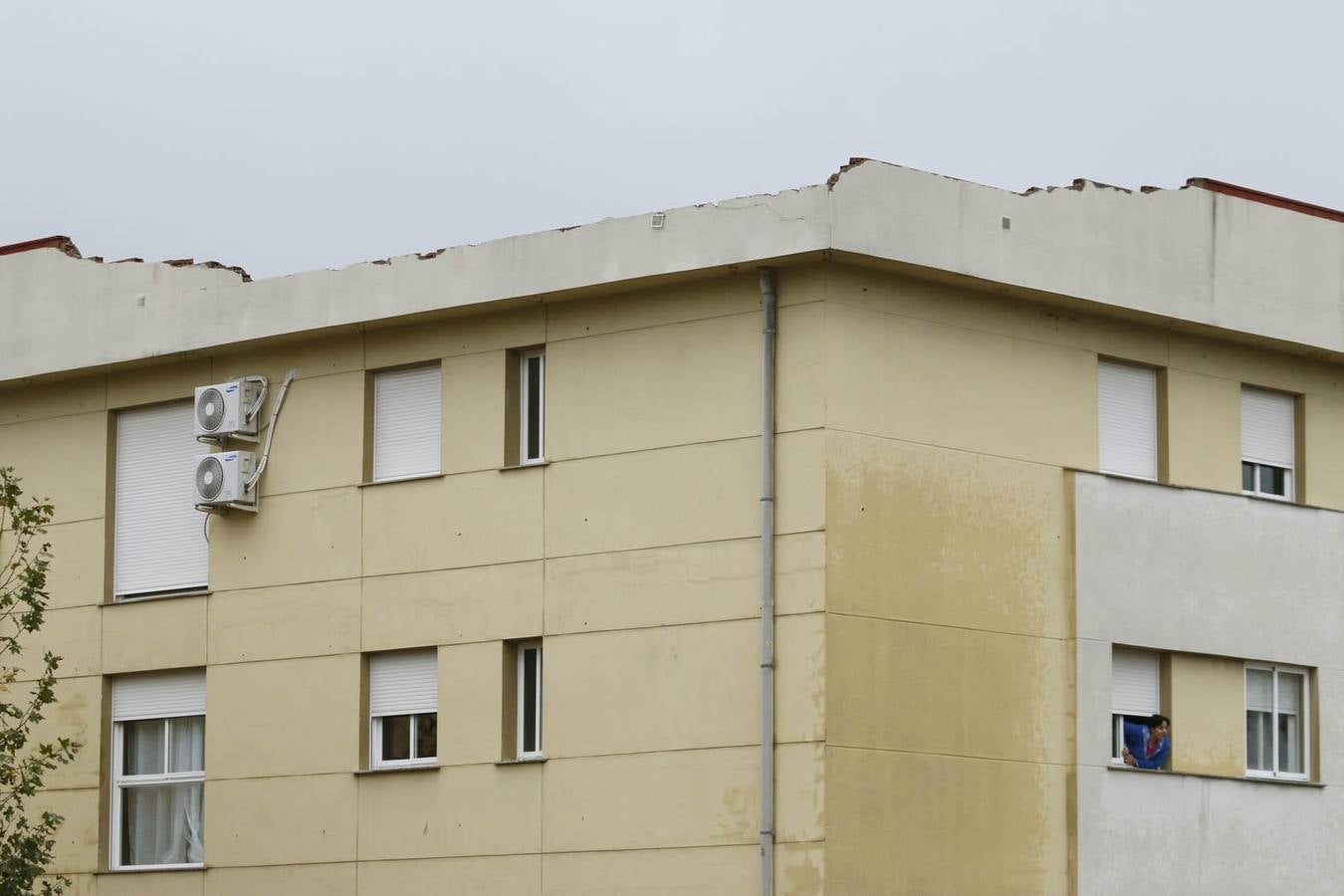 El fuerte viento provoca daños en Plasencia