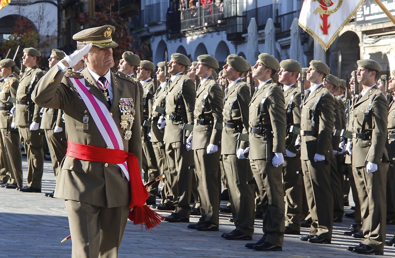 El Cefot celebra sus 50 años con un acto en la Plaza Mayor de Cáceres