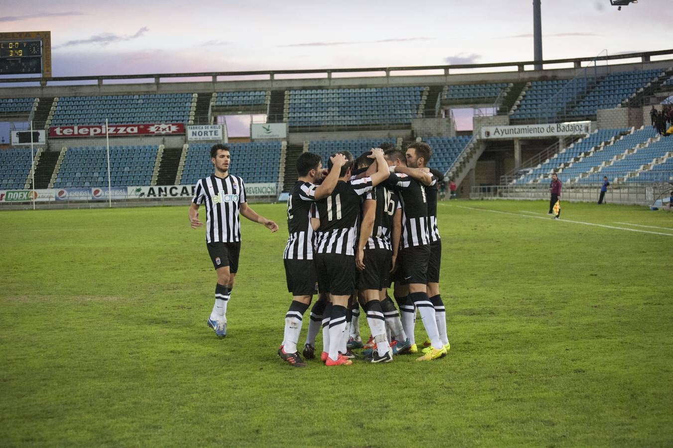 El Badajoz se impone al Valdivia