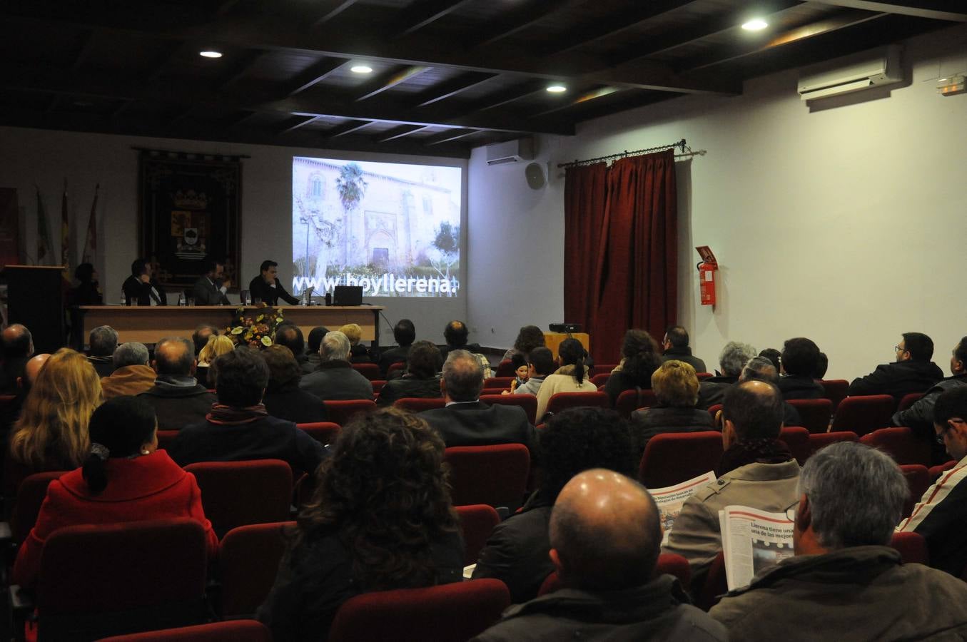 HOY alcanza 30 cabeceras locales con hoyllerena.es