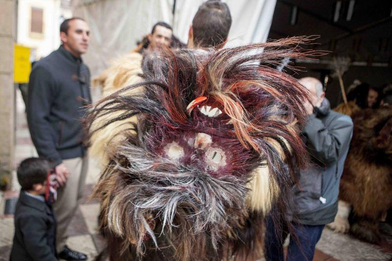 Las Carantoñas recorren Acehúche