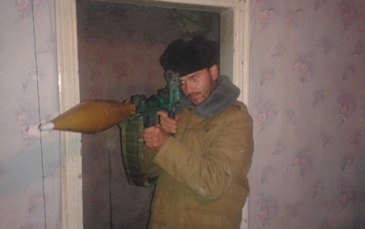 Detenidos ocho combatientes españoles retornados del conflicto de Ucrania. B.L.M.