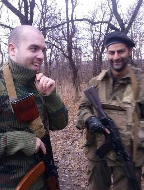 Detenidos ocho combatientes españoles retornados del conflicto de Ucrania. H.A.P. (izquierda) y S.M.B.V. (derecha).