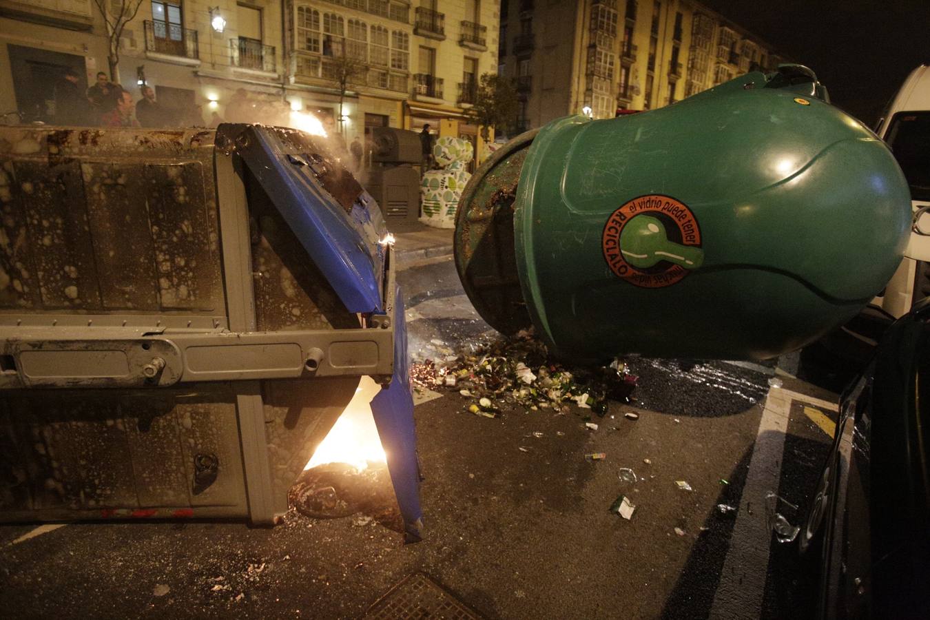 Batalla campal en Vitoria tras la manifestación en memoria de las víctimas del 3 de marzo