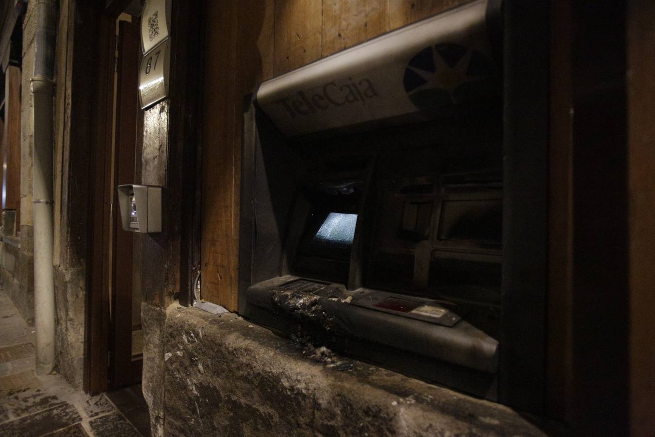 Batalla campal en Vitoria tras la manifestación en memoria de las víctimas del 3 de marzo