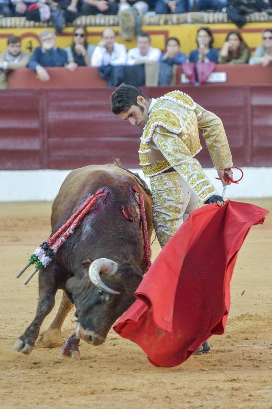 Triunfo rotundo de Talavante en Olivenza