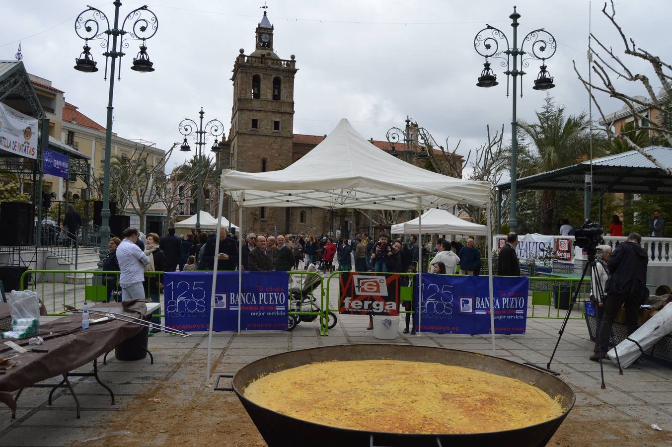 Tortilla de patatas de récord en Villanueva de la Serena