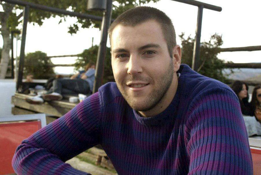 Lunes, 6 de abril. Rescatados los cuerpos de los dos fallecidos y al único superviviente de los tres espeleólogos españoles accidentados hace una semana en un cañón del Atlas marroquí. El retraso en las tareas de rescate impidió salvar la vida a uno de ellos. Fotografías: EFE