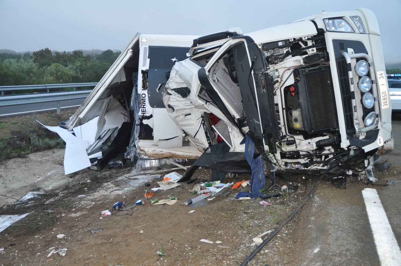 Vuelca un camión en la A-66 cerca de Monesterio