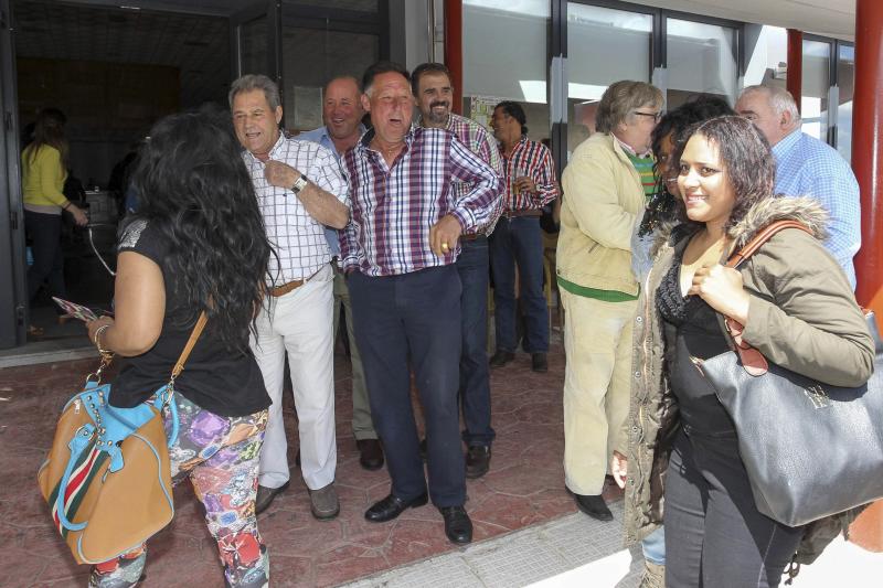 La caravana de mujeres se celebra a pesar de la polémica