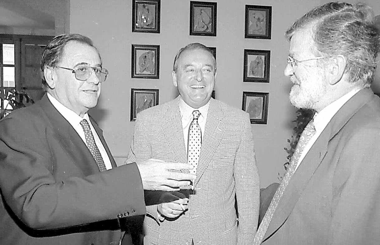 1997-Reunión del presidente de Extremadura, Luis Ramallo con Manuel Bermejo y Juan Carlos Rodríguez Ibarra