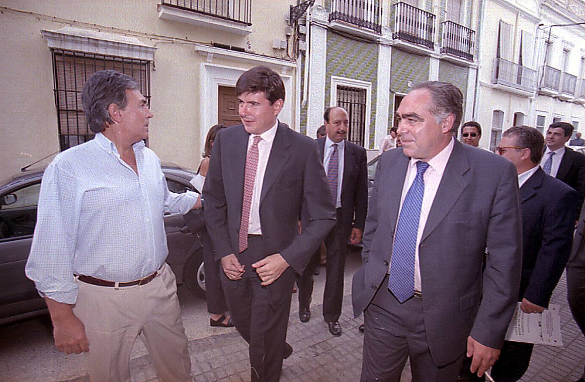 1999- Juan Ignacio Barrero, Manuel Pimentel y Pedro Acedo en Mérida