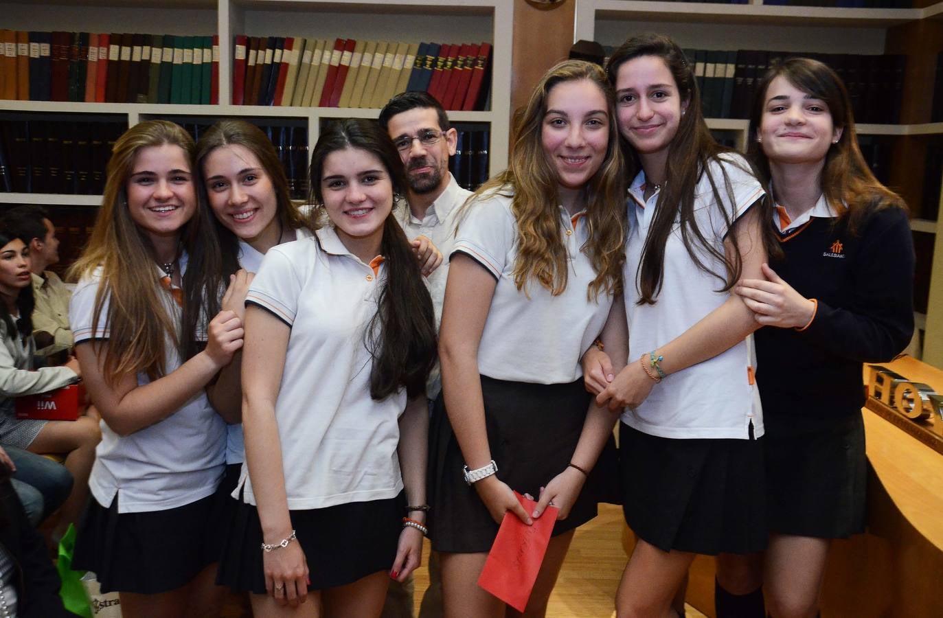 Viernes, 15 de mayo. Entrega de premios de la XII edición del Concurso Escolar de Periodismo en la sede del Diario HOY. Fotografías: Casimiro Moreno.