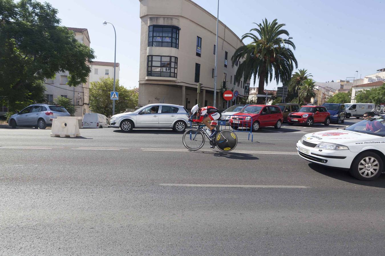 Problemas circulatorios en Cáceres por el campeonato ciclista