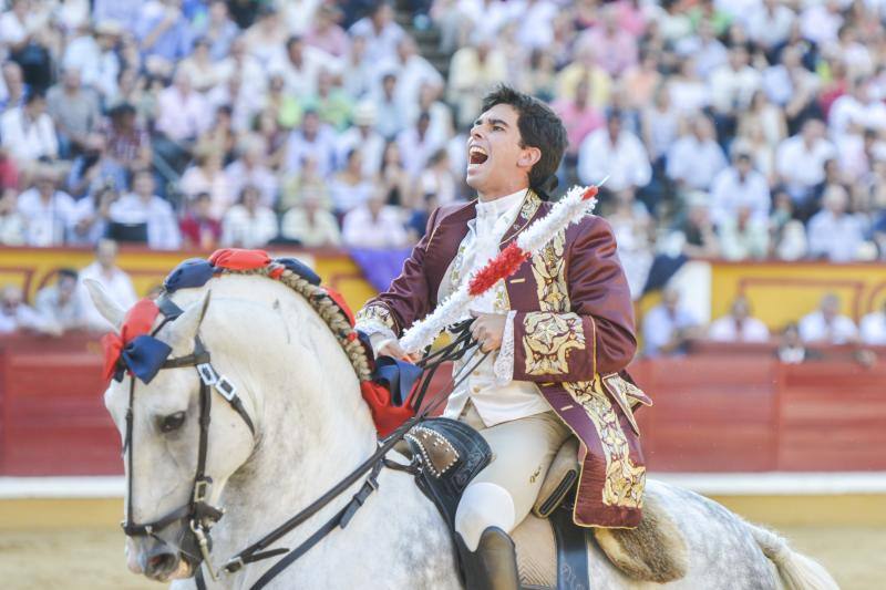 Las mejores imágenes de la corrida de rejones