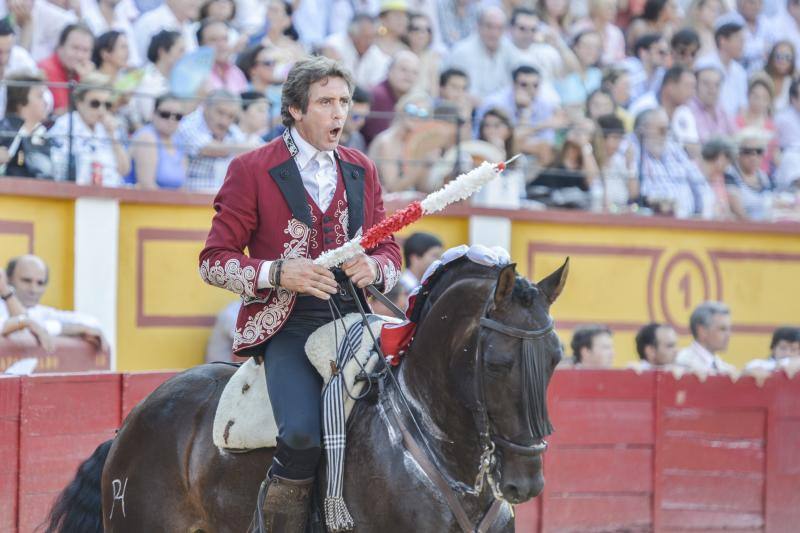 Las mejores imágenes de la corrida de rejones