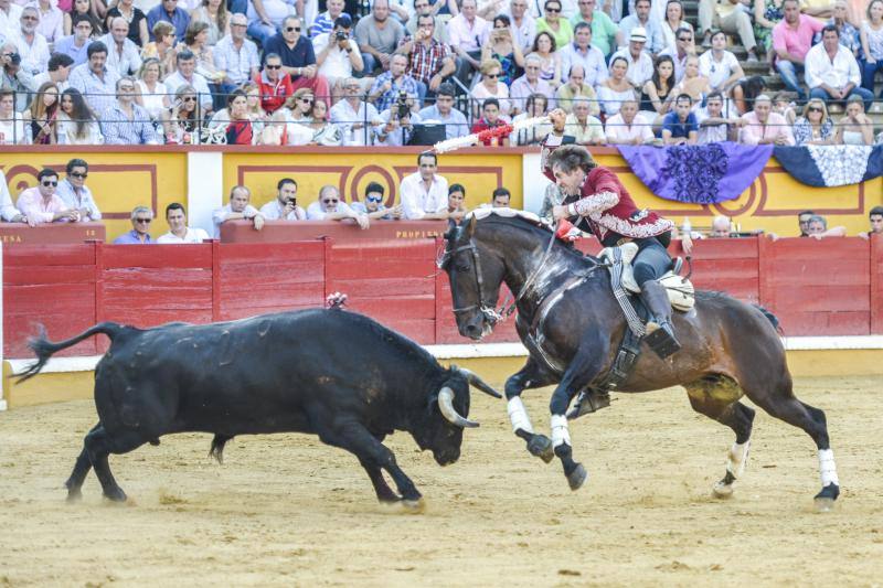 Las mejores imágenes de la corrida de rejones