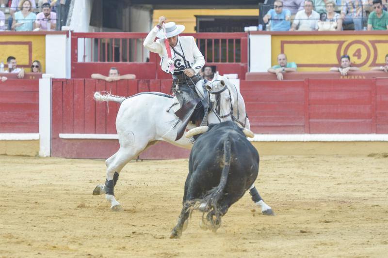 Las mejores imágenes de la corrida de rejones