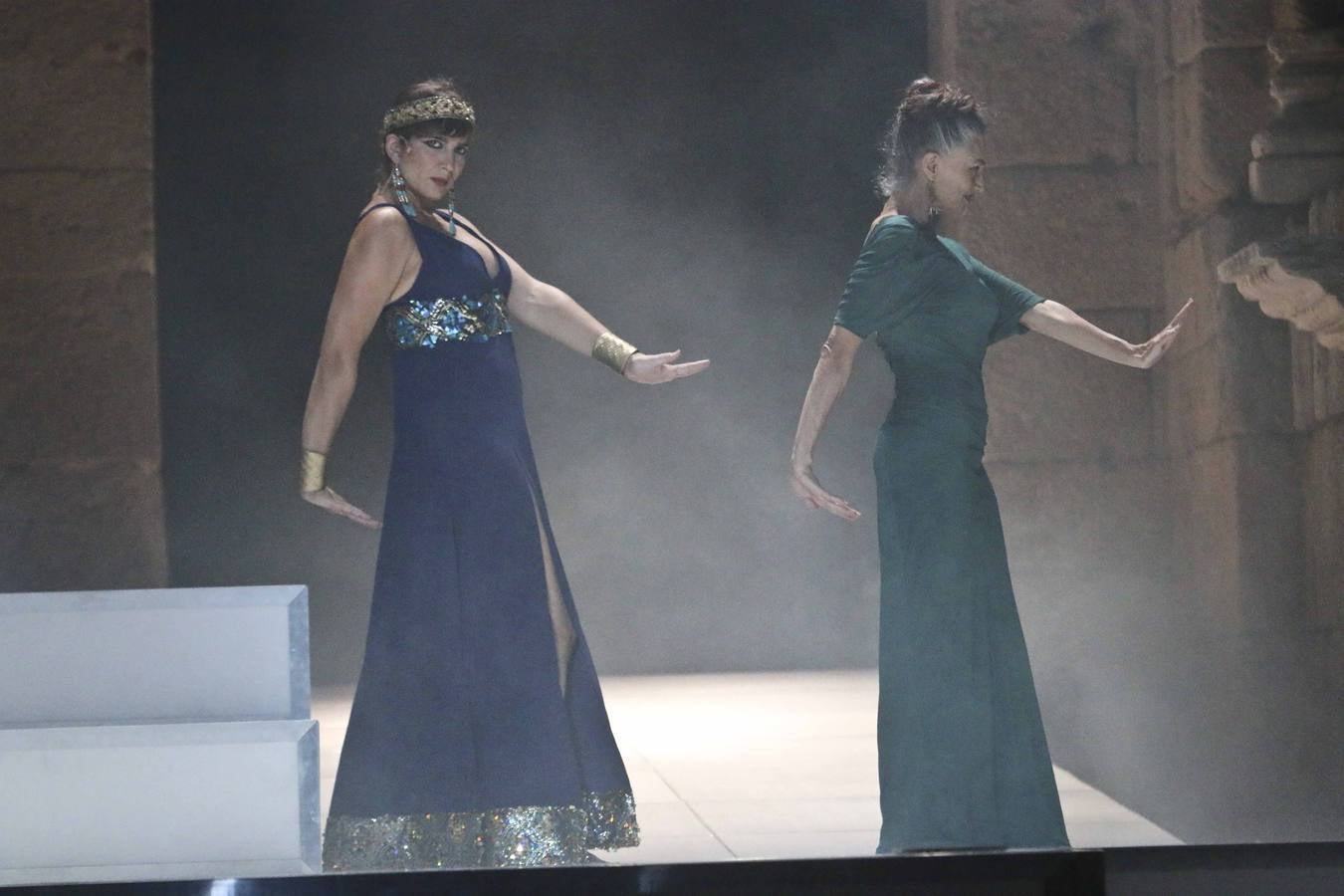 Miércoles, 23 de julio: Dirigidos por Magüi Mira, 'Cesar &amp; Cleopatra' supone el tercer estreno absoluto del Festival de Teatro Clásico de Mérida, con el que llega al ecuador de su 61 edición. Fotografías: JM Romero