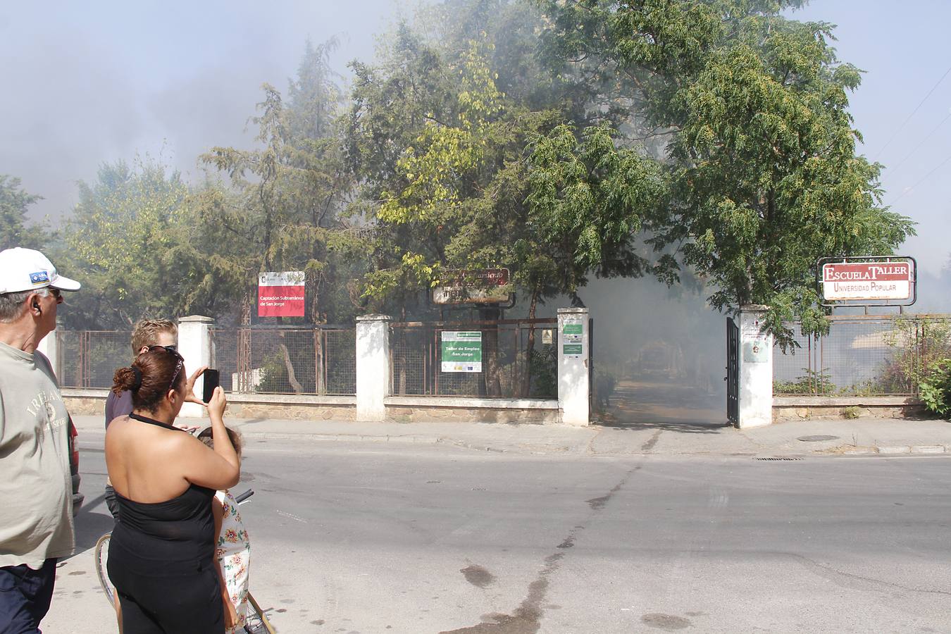 Un incendio arrasa la escuela taller municipal en la Ribera del Marco