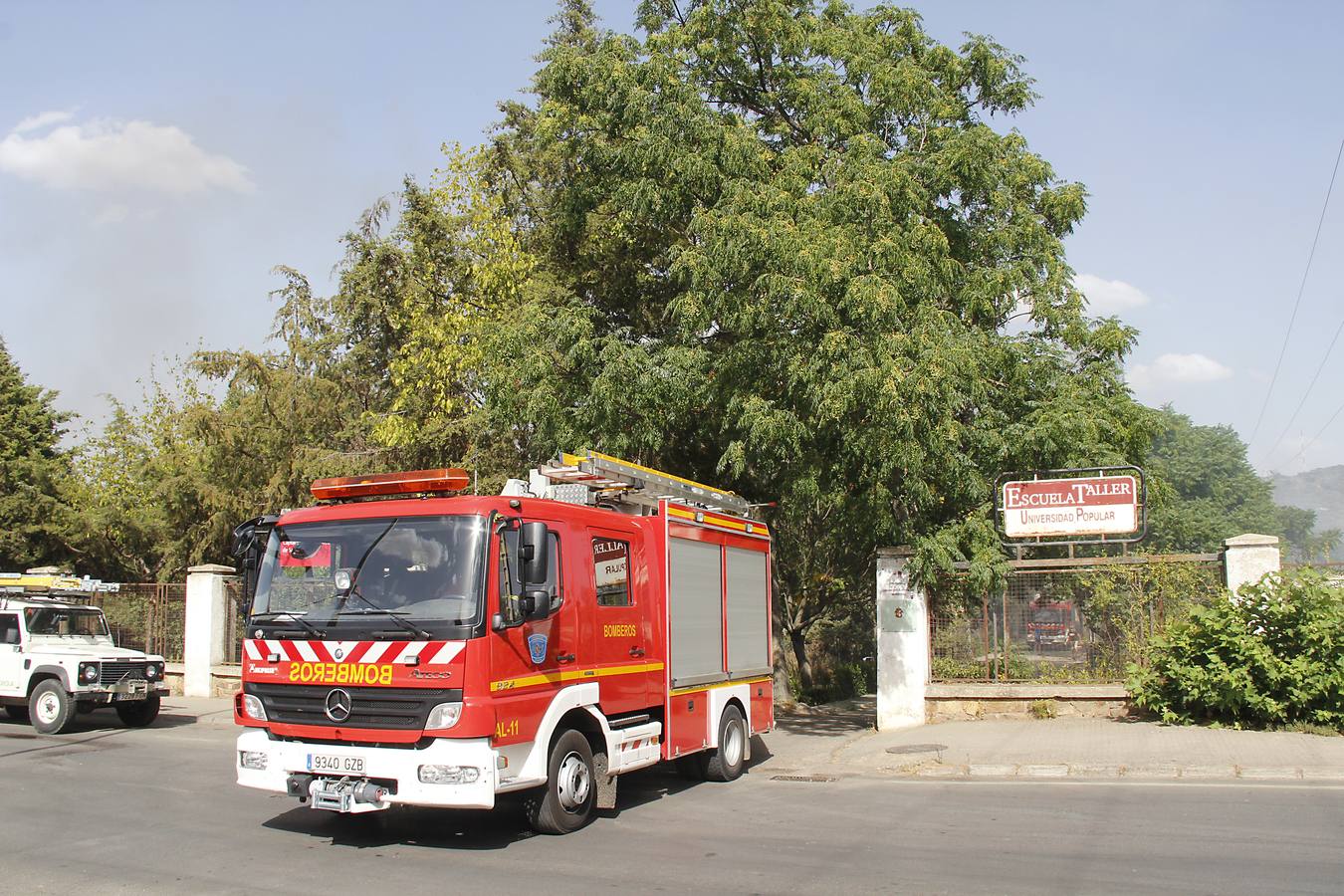 Un incendio arrasa la escuela taller municipal en la Ribera del Marco