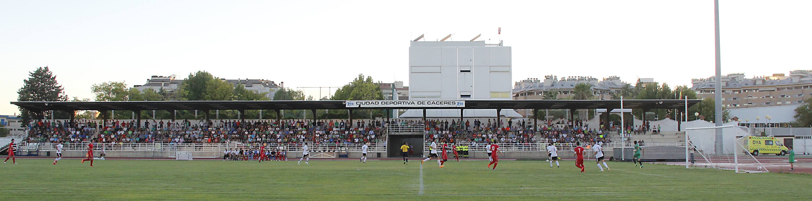 Partido de presentación del Cacereño en la Ciudad Deportiva