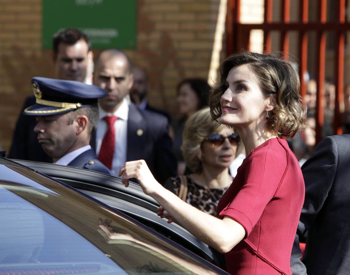 Jueves, 1 de octubre: Doña Letizia inaugura de manera oficial el curso de FP en Cáceres y defiende esta modalidad de enseñaza, que cuenta con 800.000 alumnos en todo el país. Fotografías: Jorge Rey y Lorenzo Cordero.