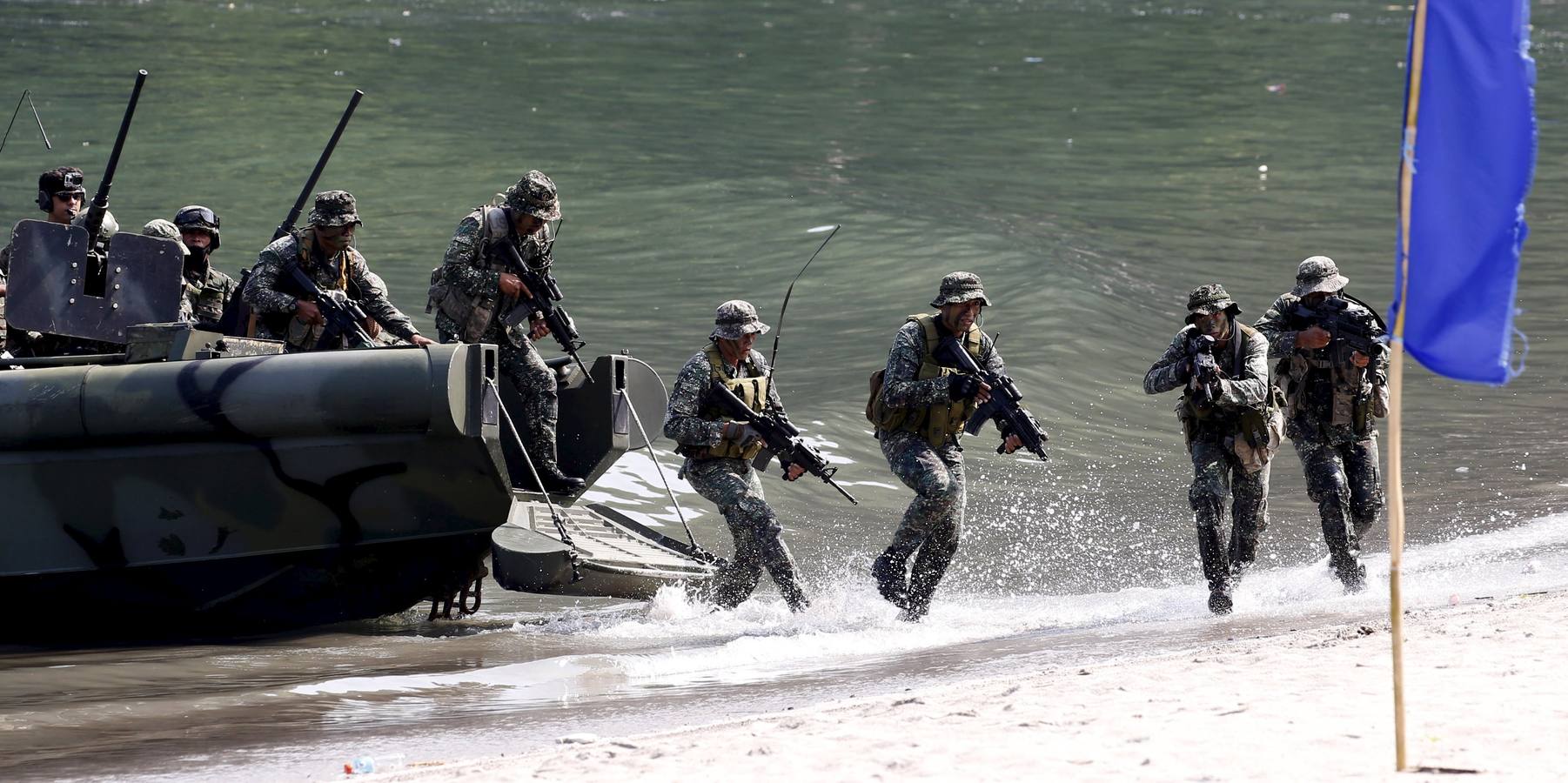 Asalto en las playas de Filipinas