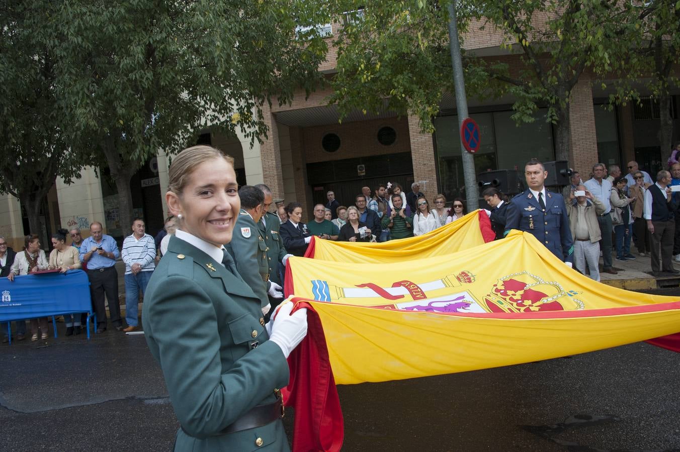 Homenaje a la bandera en Badajoz
