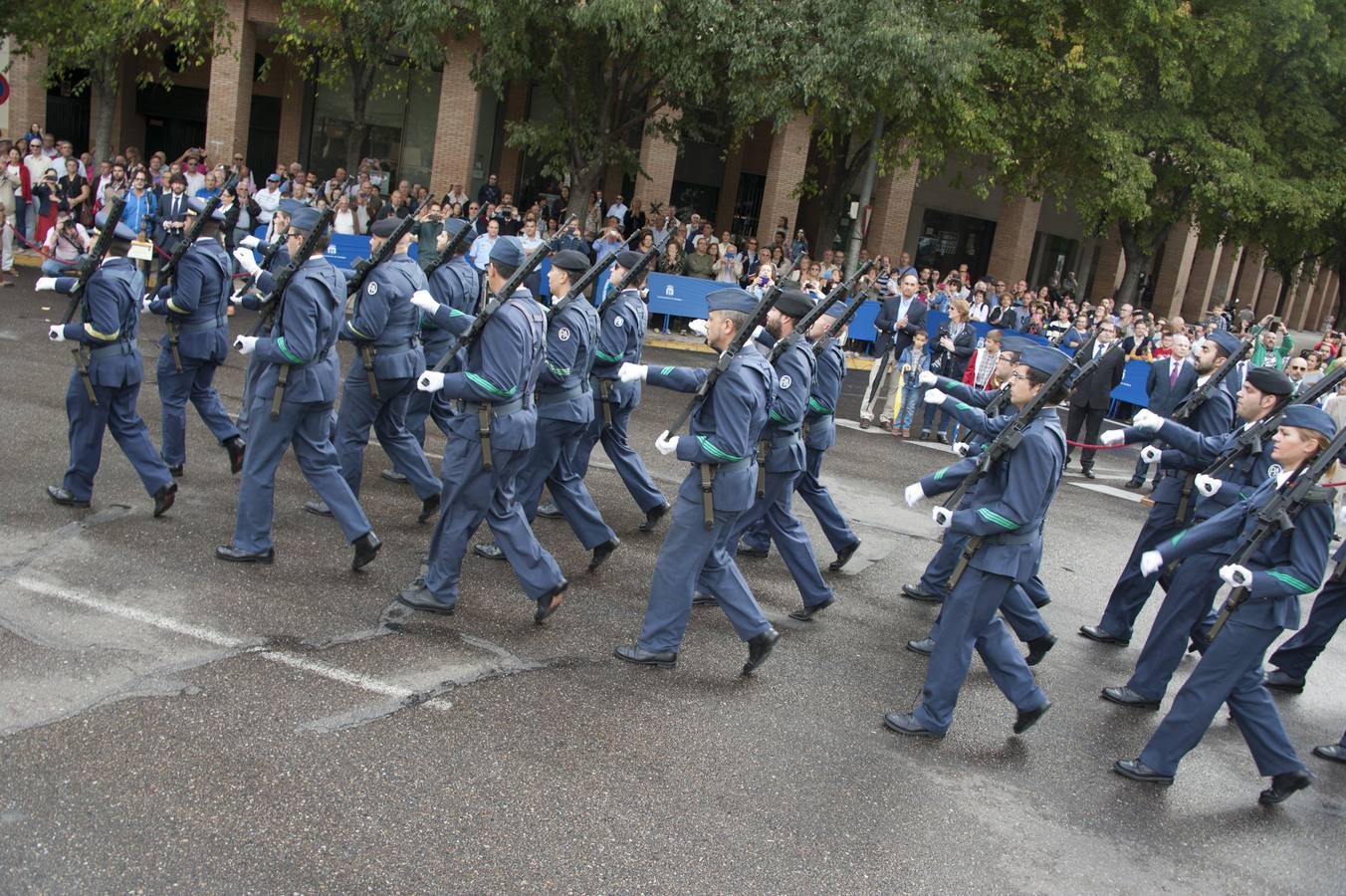 Homenaje a la bandera en Badajoz
