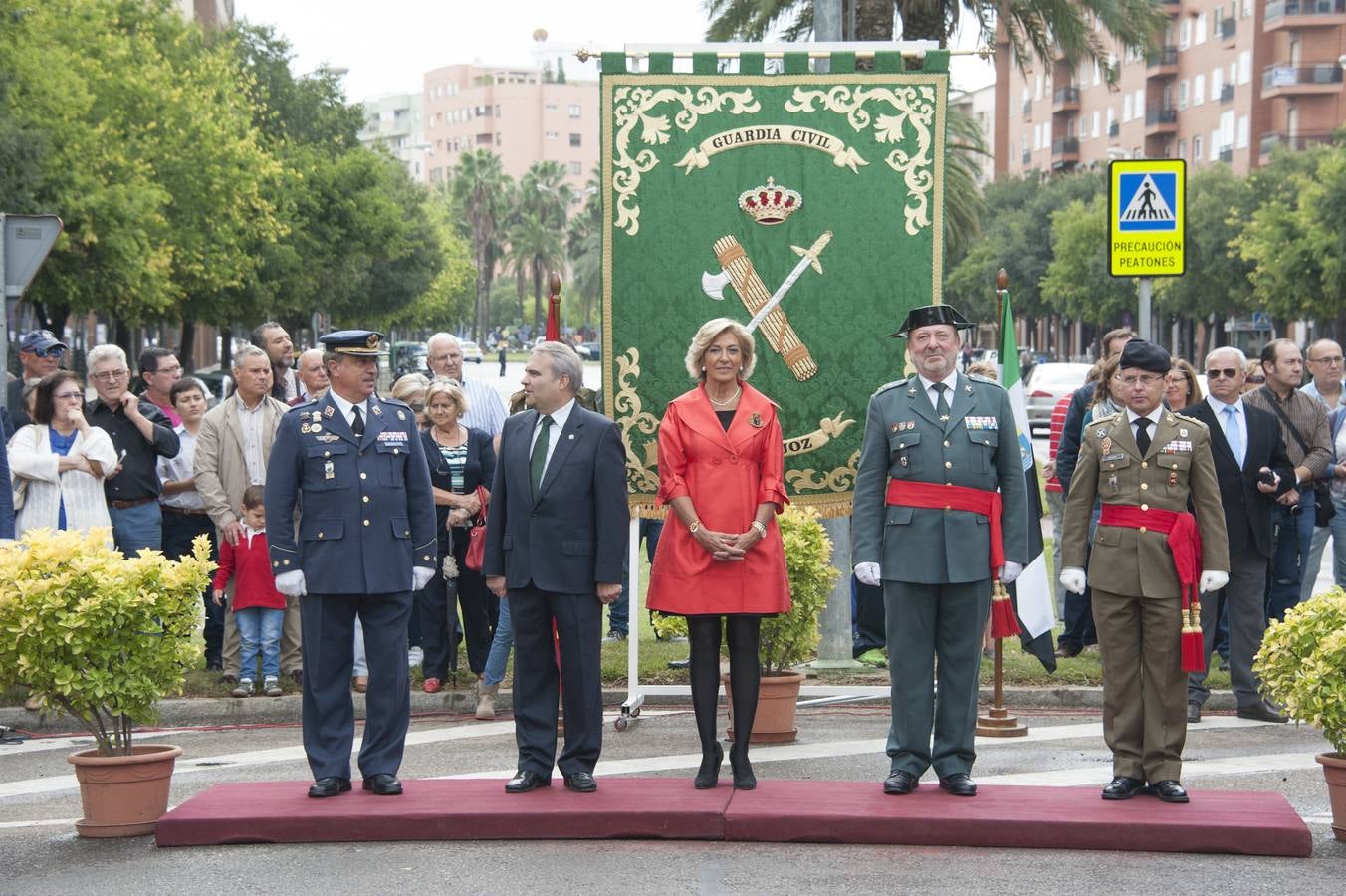Homenaje a la bandera en Badajoz