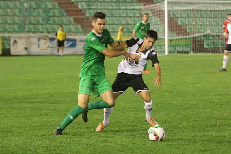 El encuentro entre el Mérida y el Villanovense, en imágenes