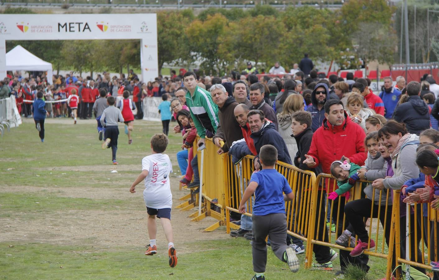 Más de 1.200 atletas, en el Trofeo Diputación de Campo a Través