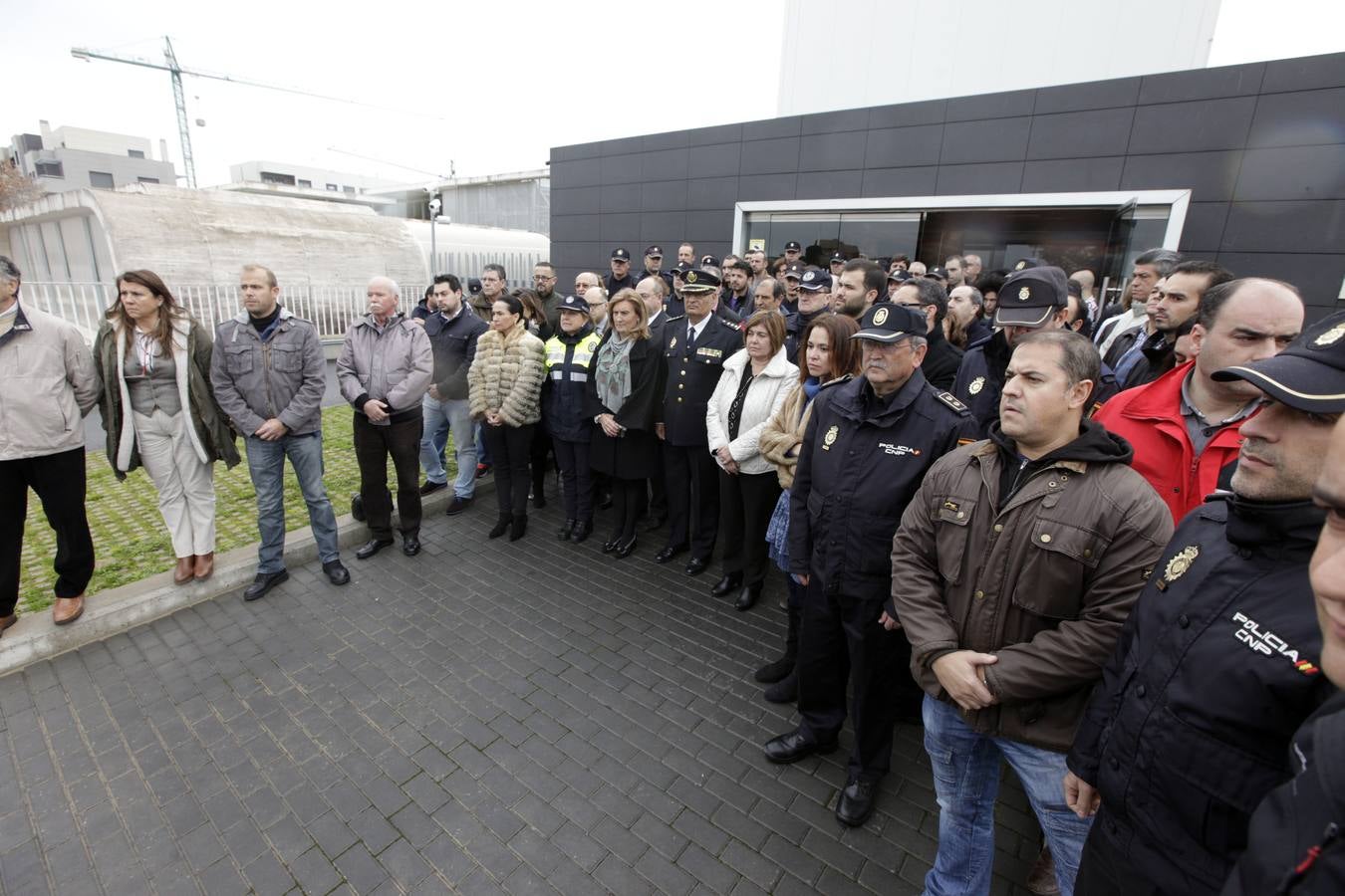 Minuto de silencio en Cáceres. Fotografía: Lorenzo Cordero