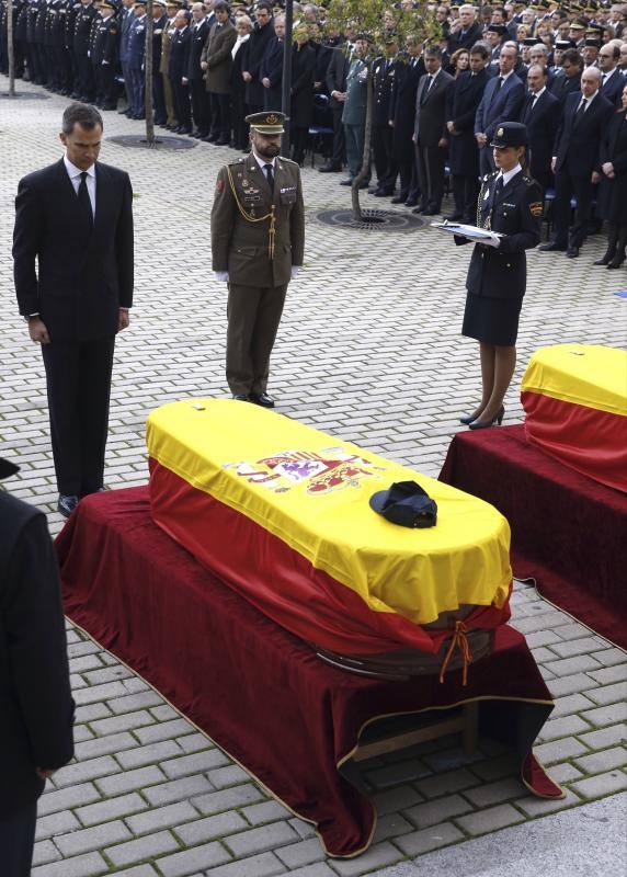 Llegada de los restos de los agentes asesinados en Kabul y funeral