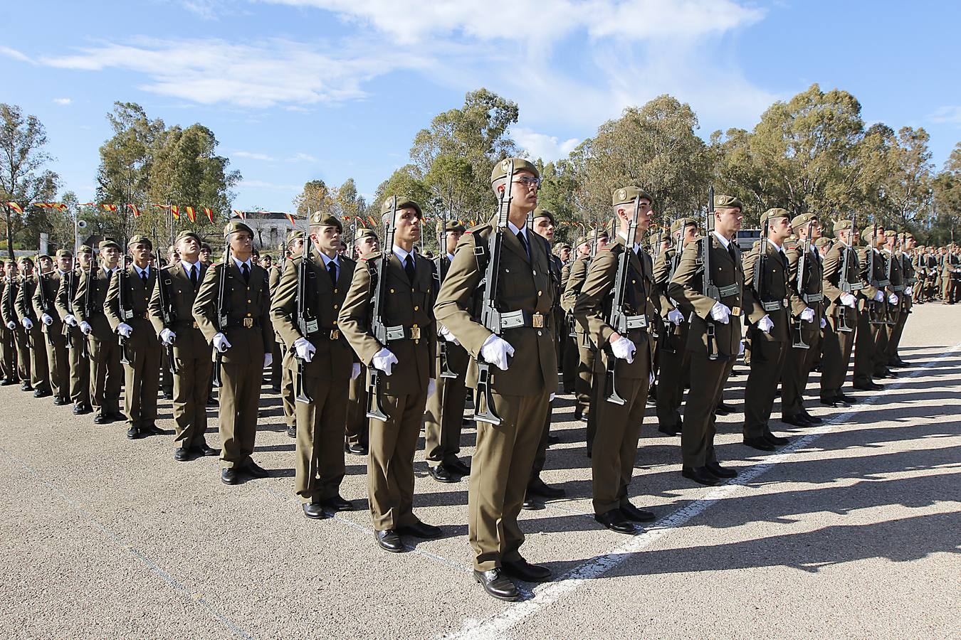 599 jóvenes soldados juran bandera en Cáceres