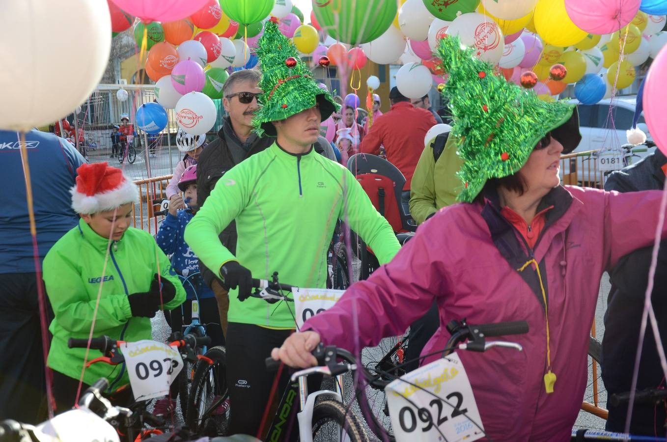 Sábado, 2 de enero: La quinta edición de la Ciclocabalgata de Badajoz desbordó las expectativas de la organización por el número de asistentes. Fotografías: Casimiro Moreno