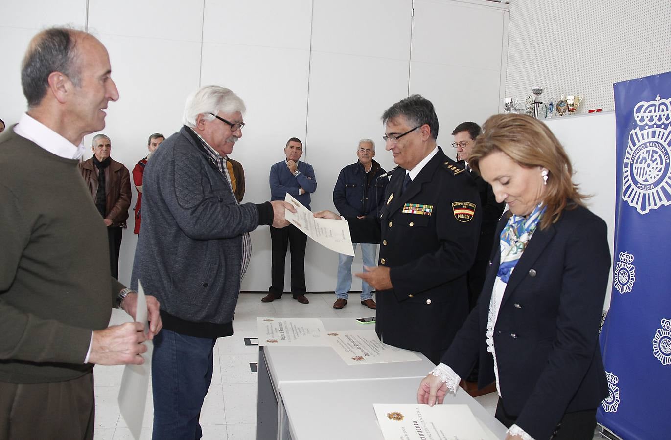 Homenaje a once policías nacionales en el 192 aniversario de la creación del Cuerpo