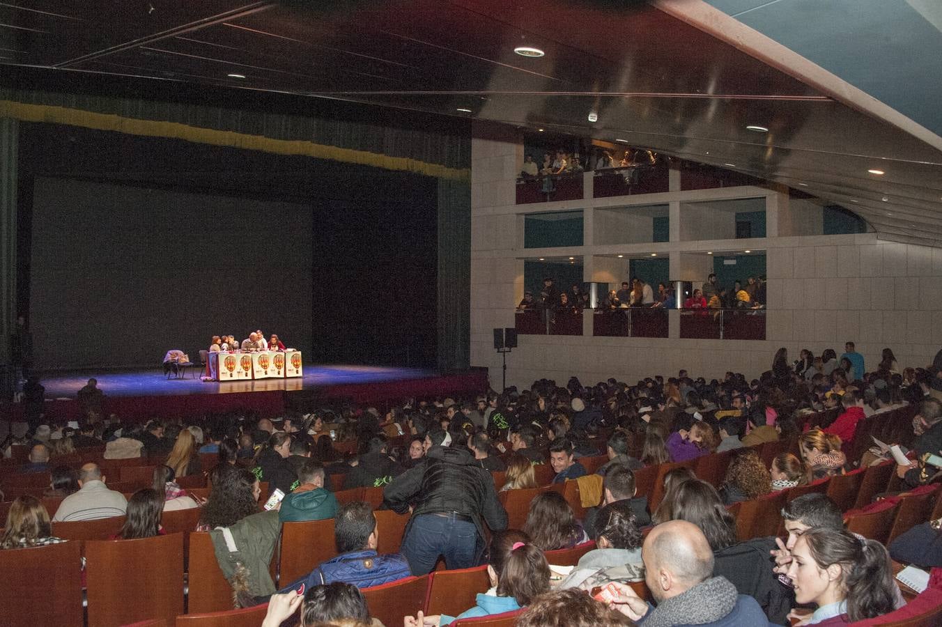 Sorteo del desfile de comparsas en el López de Ayala