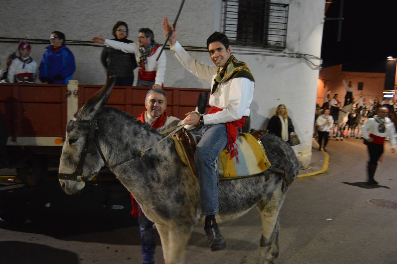 Júbilo y devoción en Navalvillar de Pela por San Antón