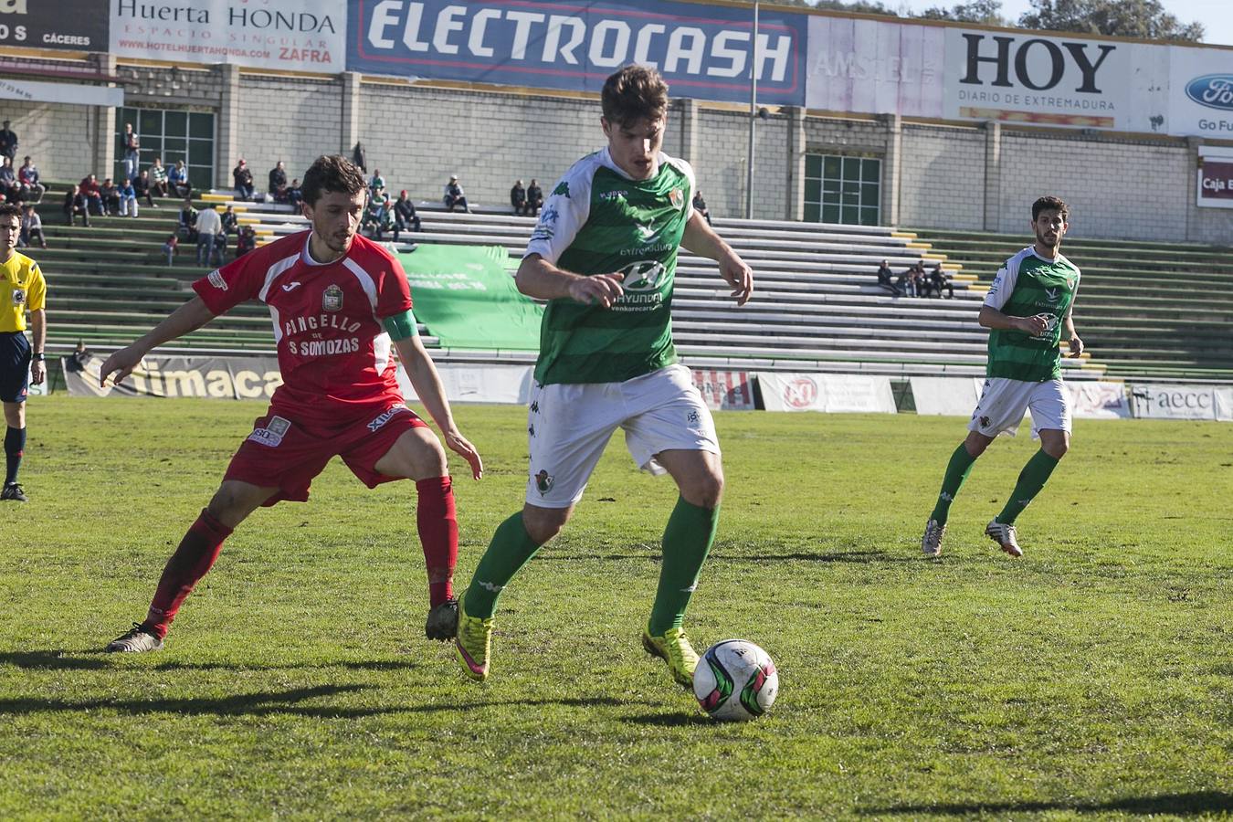 Cacereño 0- Somozas 2