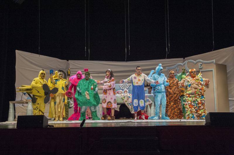 Actuación de la murga Ese es el espíritu.