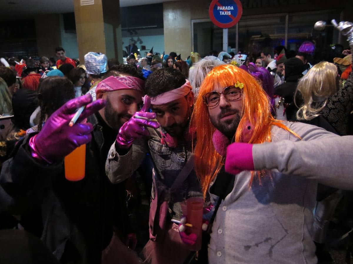 Noche de sábado de Carnaval en Badajoz
