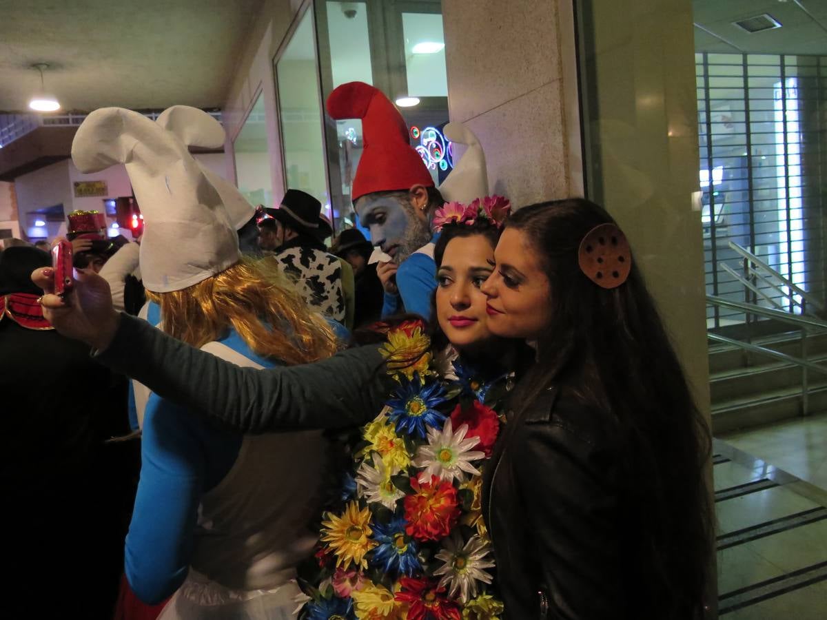 Noche de sábado de Carnaval en Badajoz