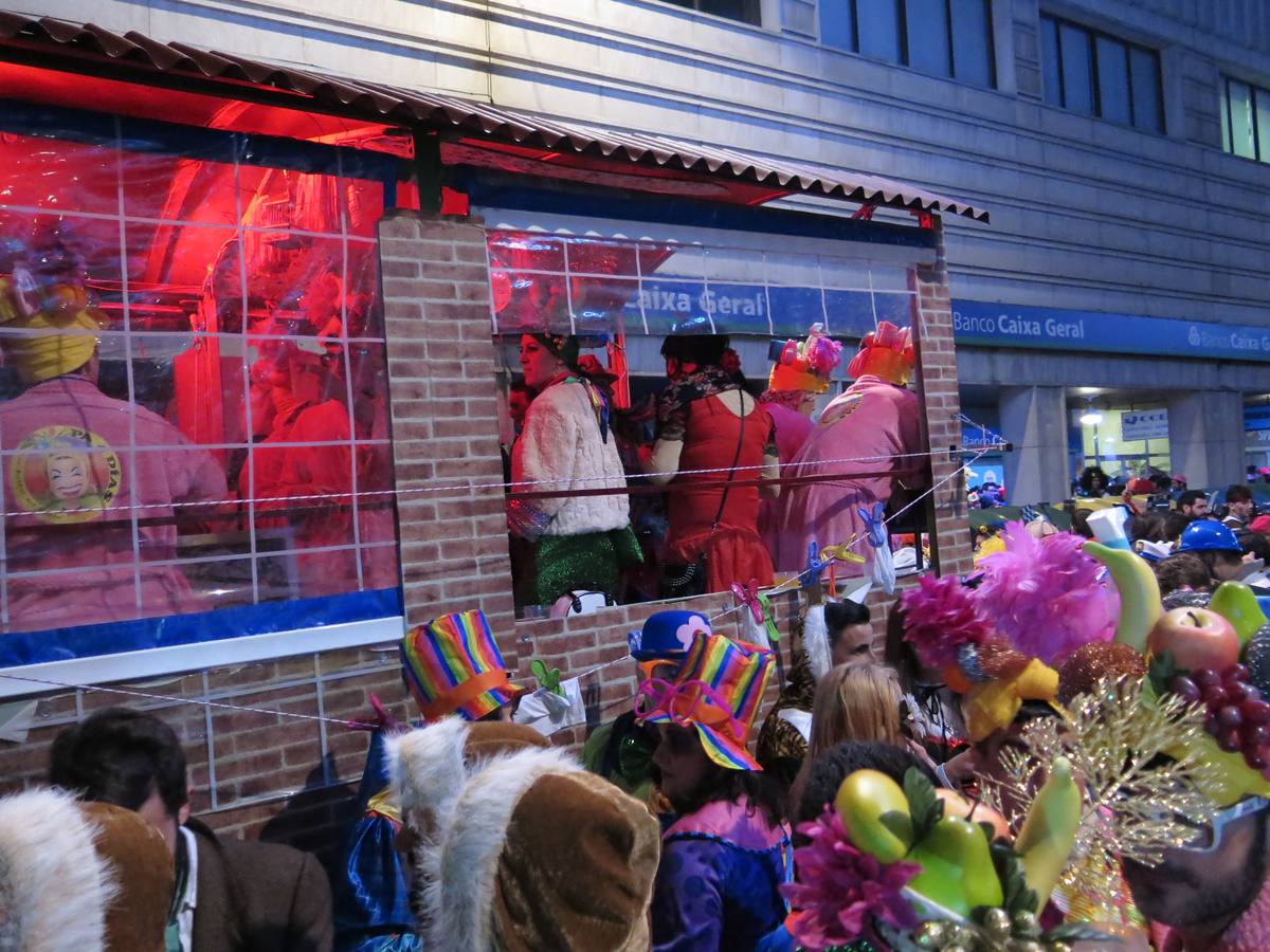 Noche de sábado de Carnaval en Badajoz