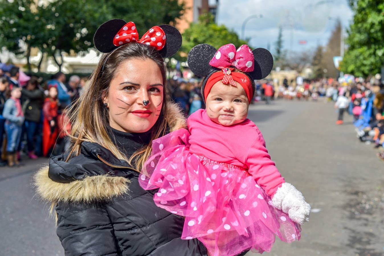 Ambiente en el desfile de comparsas de Badajoz 2016