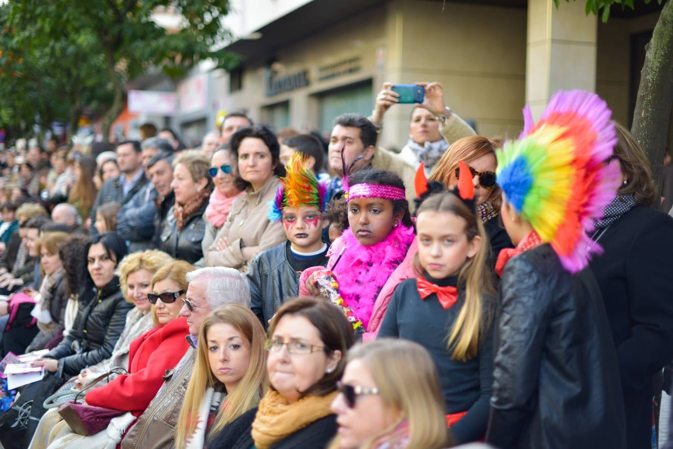 Ambiente en el desfile de comparsas de Badajoz 2016